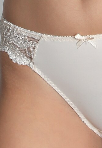sassa Slip 'CLASSIC LACE' in Wit