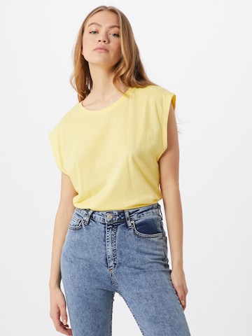 T-shirt Urban Classics en jaune : devant