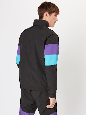 Urban Classics Jacke in Schwarz