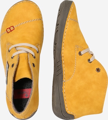 Chaussure à lacets Rieker en jaune