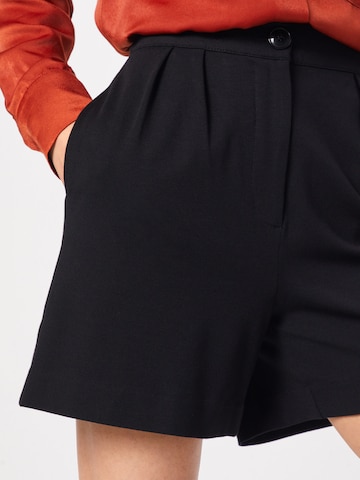 regular Pantaloni con pieghe 'Eva' di SELECTED FEMME in nero