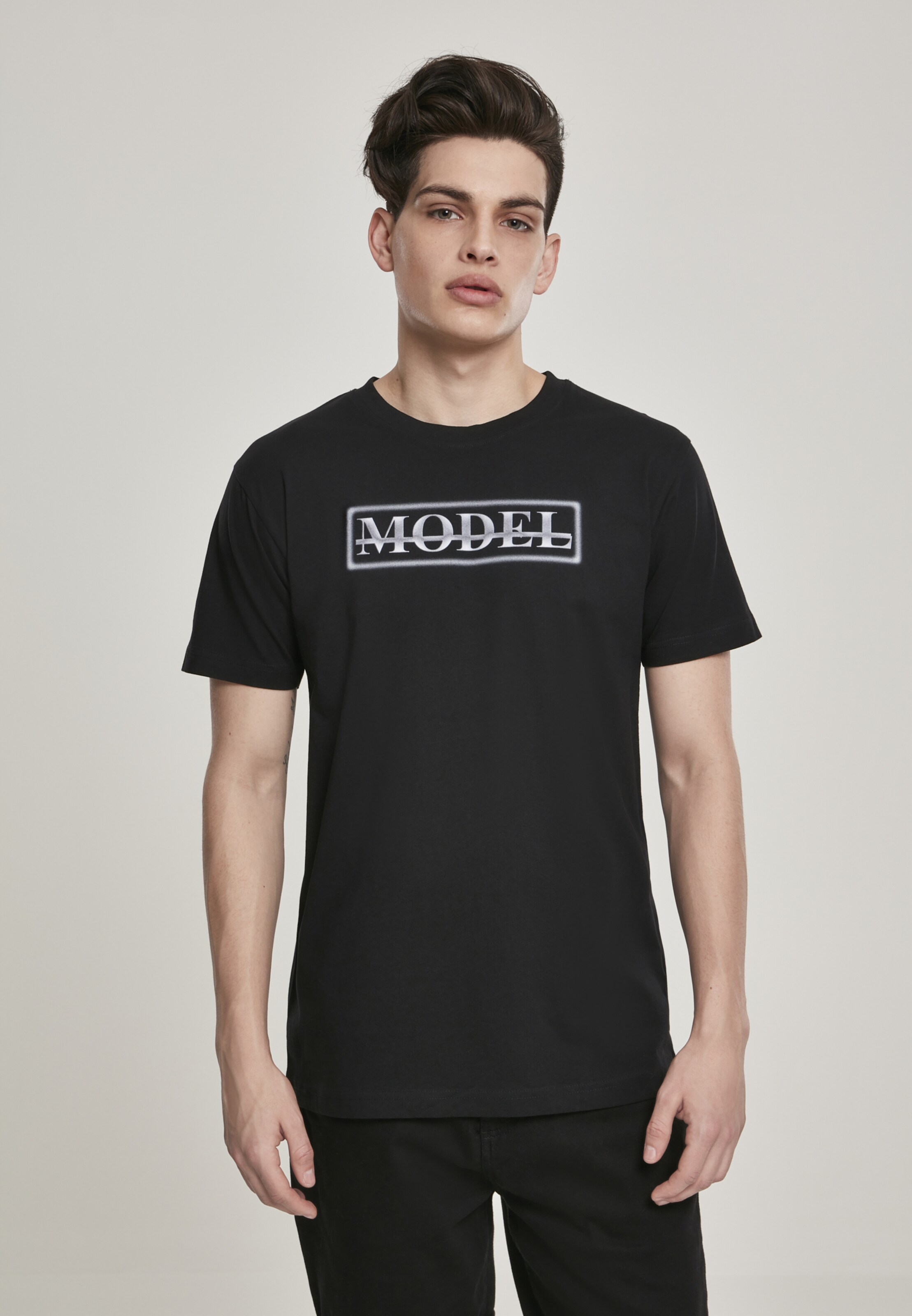 Männer Shirts Mister Tee T-Shirt in Schwarz - HJ36375
