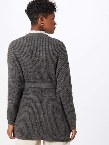 Cardigan 'Aleana' ABOUT YOU en gris