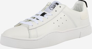 Baskets basses 'Clever' DIESEL en blanc : devant