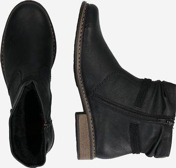 Bottines Rieker en noir : sur le côté