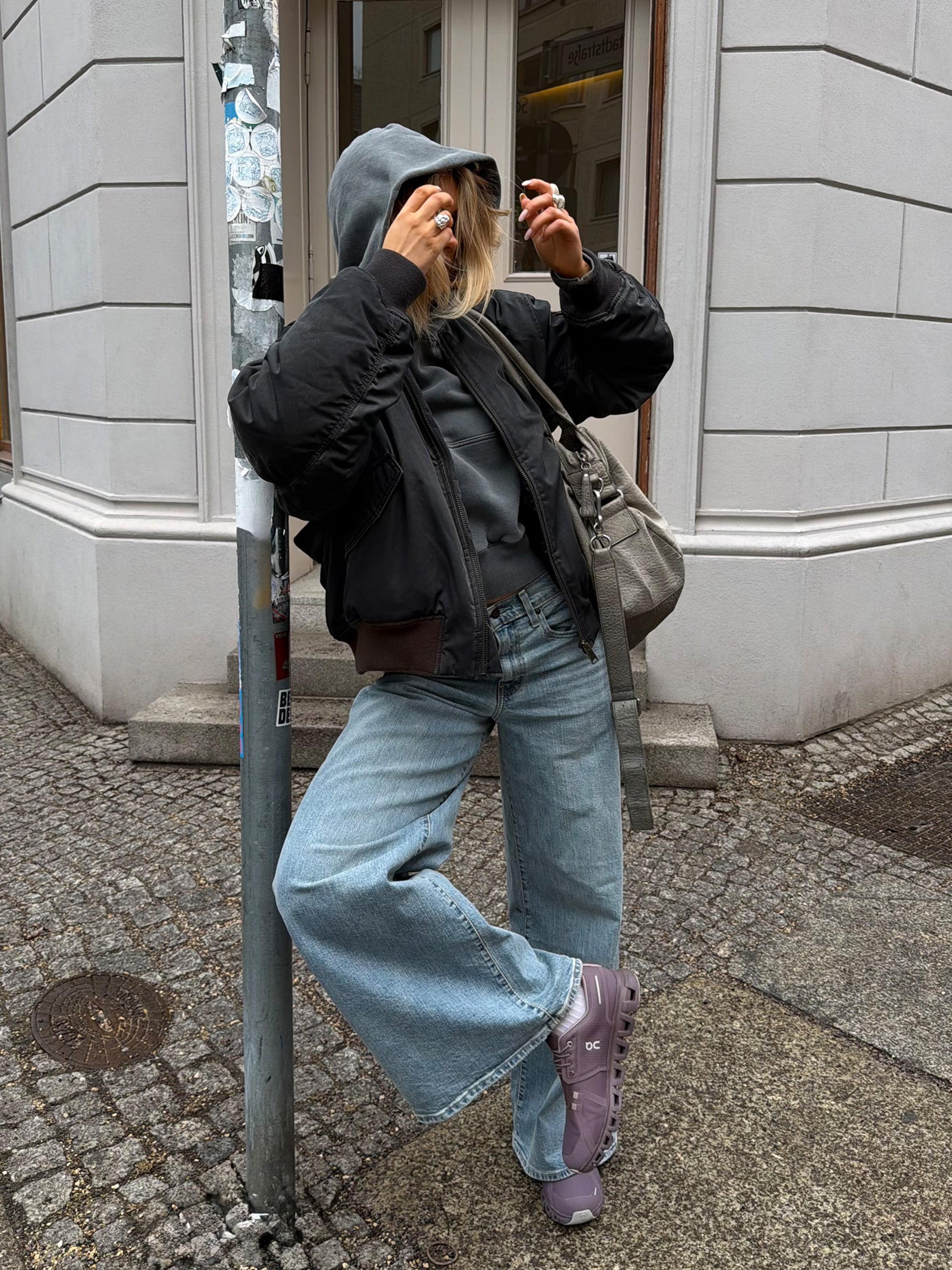 Lotte - Urban Inspo Hunter by On