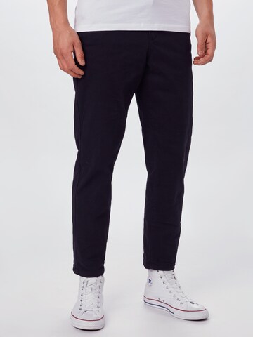 Tapered Pantaloni eleganți de la BURTON MENSWEAR LONDON pe negru: față