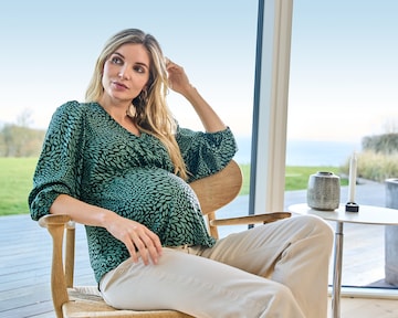 The Only Maternity Clothes I Needed For Pregnancy
