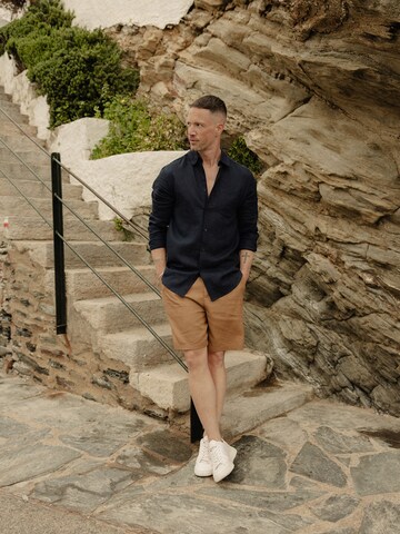 Black Button-Up Shirt Look