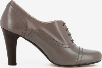 EVITA Pumps met hoge voorkant 'MARIA' in Grijs