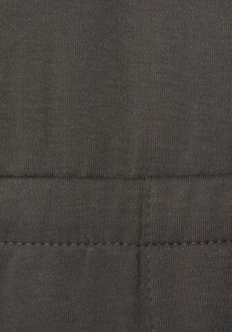 BENCH Jumpsuit in Grau