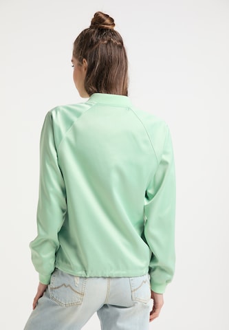 MYMO Between-Season Jacket in Green