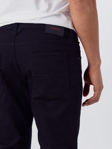 regular Jeans 'Larkee-Beex' di DIESEL in nero