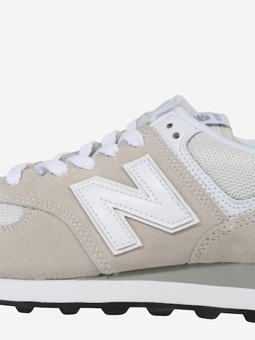 Baskets basses new balance en gris