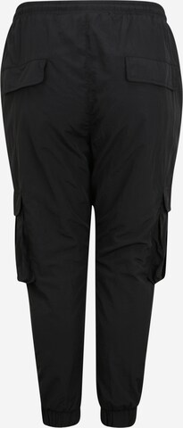 Urban Classics Tapered Cargobroek in Zwart