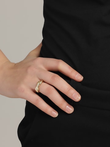 Pilgrim Ring 'Skuld' in Gold: predná strana