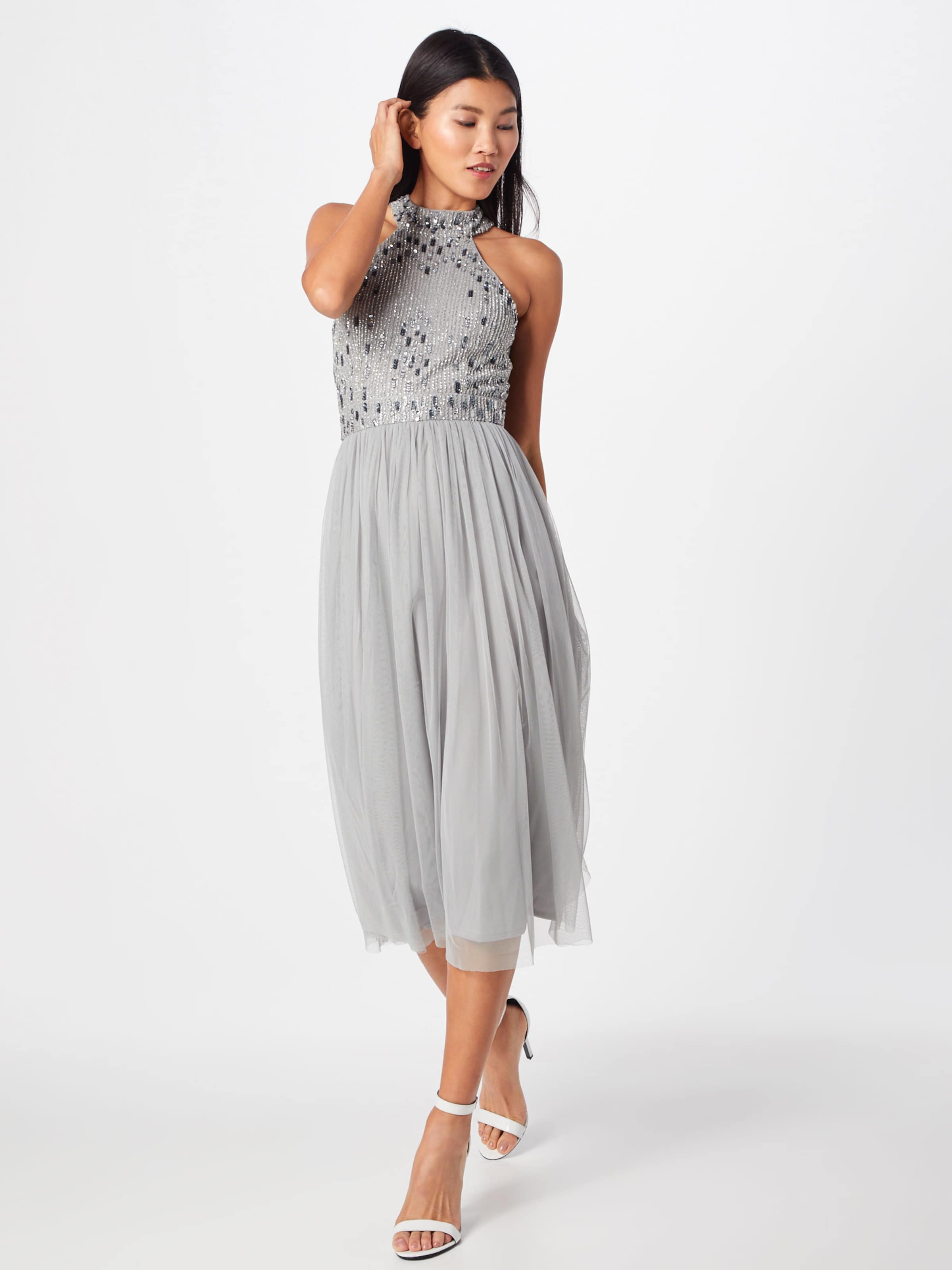 lace and beads kleid