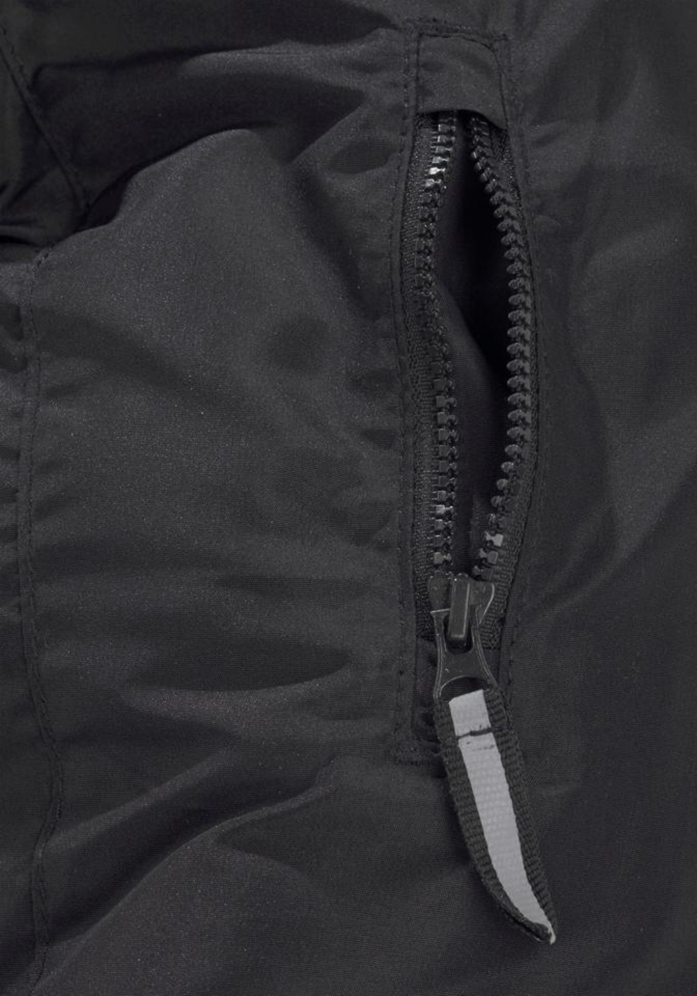 CHIEMSEE Performance Jacket in Black