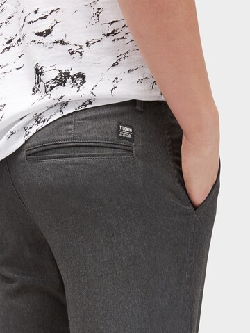 Coupe slim Pantalon TOM TAILOR DENIM en gris