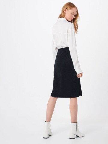 SAINT TROPEZ Skirt in Black: back