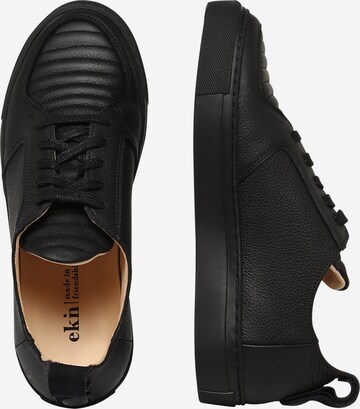 EKN Footwear - Sapatilhas baixas 'Argan' em preto