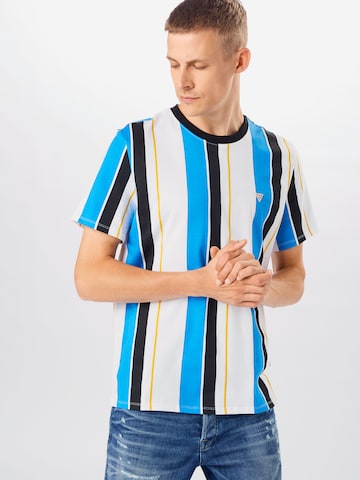 T-Shirt GUESS en bleu : devant