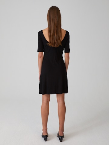 EDITED Kleid 'Leany' in Schwarz