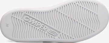 Sneaker 'Runner' di CAMPER in bianco