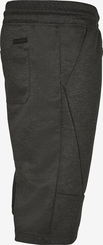 Regular Pantalon 'Uni' SOUTHPOLE en gris