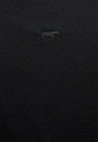 MUSTANG T-Shirt in Schwarz