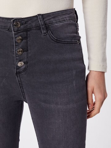 Hailys Slimfit Jeans 'Romina' i grå