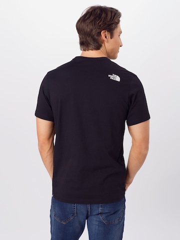 THE NORTH FACE - Ajuste regular Camiseta 'Fine' en negro