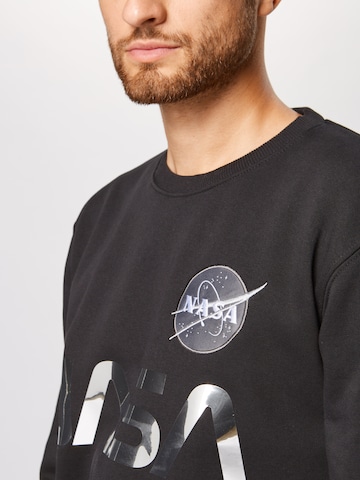 ALPHA INDUSTRIES Sweatshirt 'NASA' in Schwarz