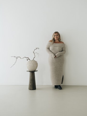 Comfy Off-Shoulder Maxi Knit Look
