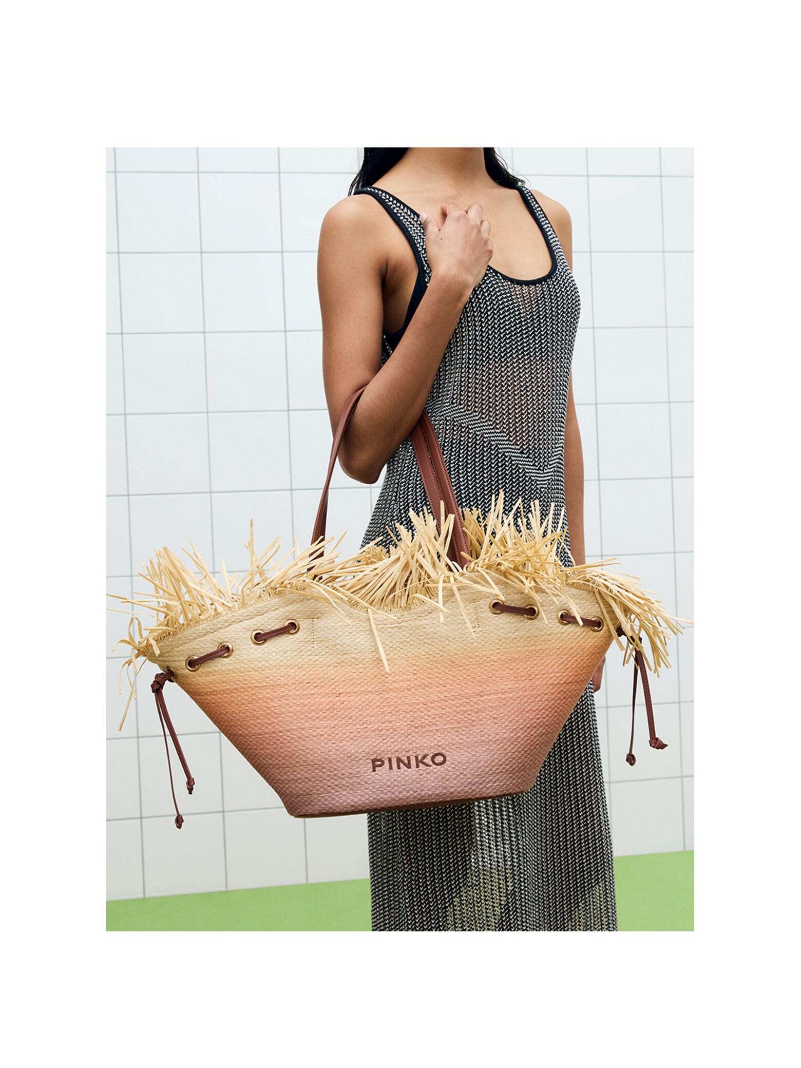 Carry your summer essentials in style New Beach Bags