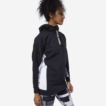 Reebok Sweatshirt in Schwarz: predná strana