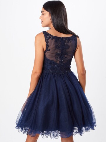 Robe de cocktail Laona en bleu : derrière