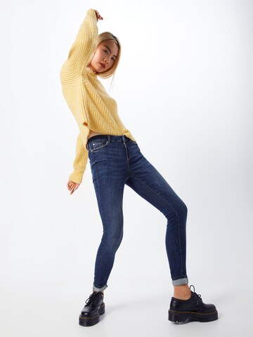 Skinny Jean 'SEVEN MR' VERO MODA en bleu