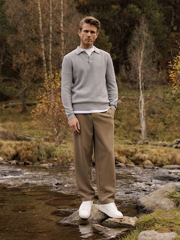 Neutral Tone Polo Look