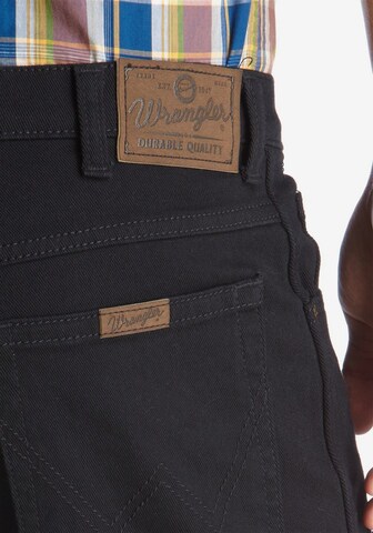 WRANGLER Regular Stretch-Jeans 'Durable' in Schwarz