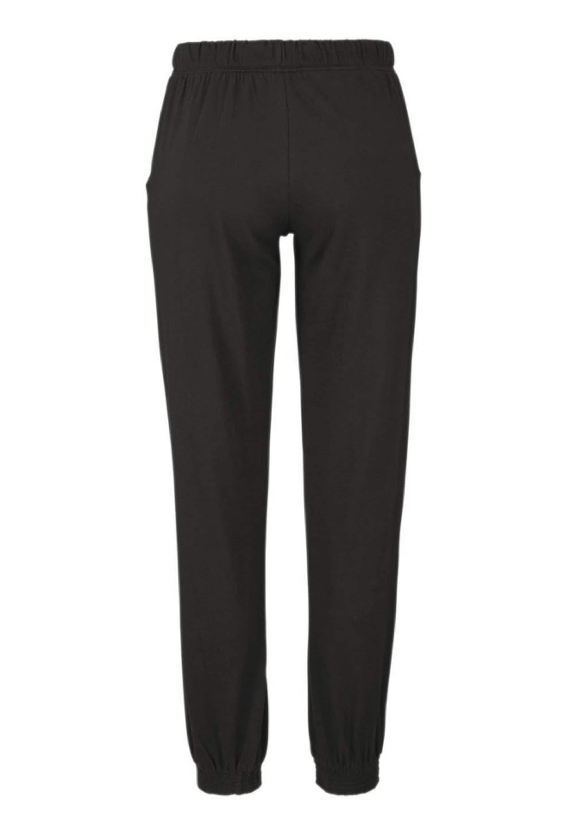 Pijama de la BUFFALO pe negru