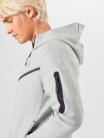 Veste de survêtement Nike Sportswear en gris