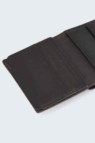 STRELLSON Wallet 'Blackwall' in Black