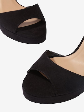 Sandale cu baretă 'CAITRIONA' de la ABOUT YOU pe negru