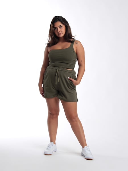 Taraneh Shayesteh - Khaki Set Look by ABOUT YOU Limited