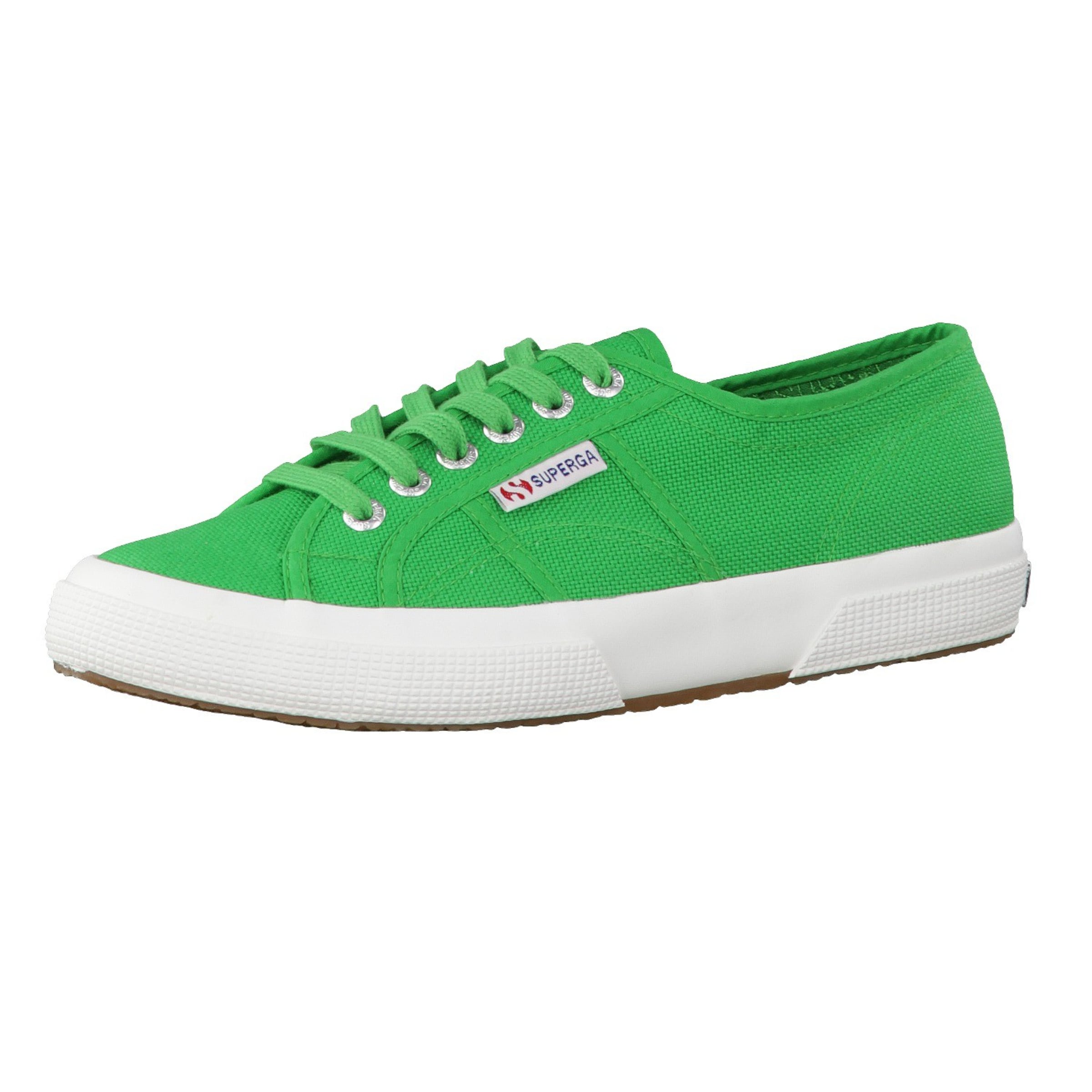 Baskets basses 'Cotu Classic' SUPERGA en vert : devant