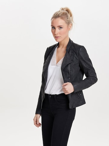 Veste mi-saison 'Ava' ONLY en noir : devant