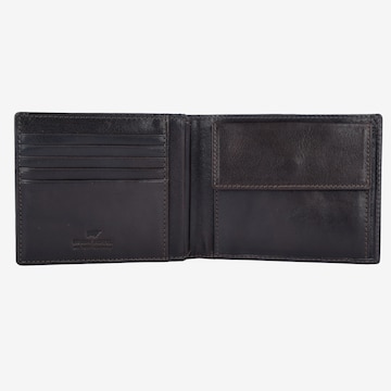 Braun Büffel Wallet in Brown