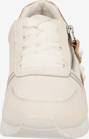 CAPRICE Sneakers in White