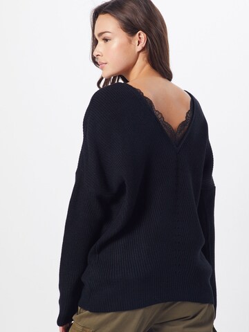 ABOUT YOU Sweater in Black: back